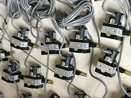 影響拉線式位移傳感器精度不準確的原因?